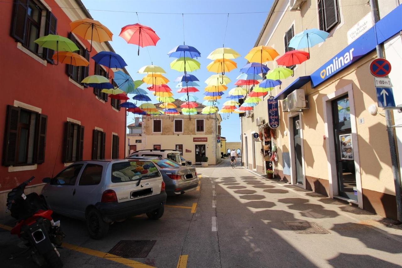 Tamaris, 600 M From The Beach Novigrad  Luaran gambar